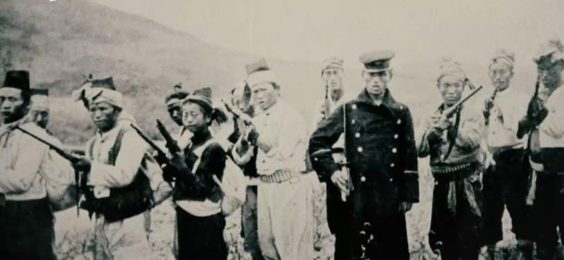 영국인이 찍은 실제 의병들 모습