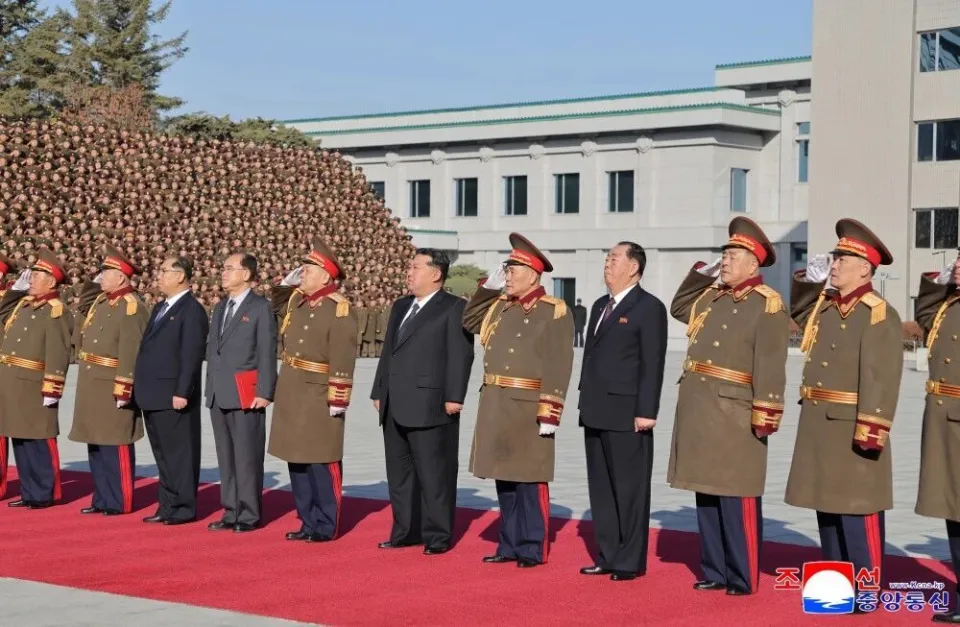 김정은, 13일 만에 등장… 하루 만에 국가보위성·사회안전성·사법기관 4곳 전격 시찰