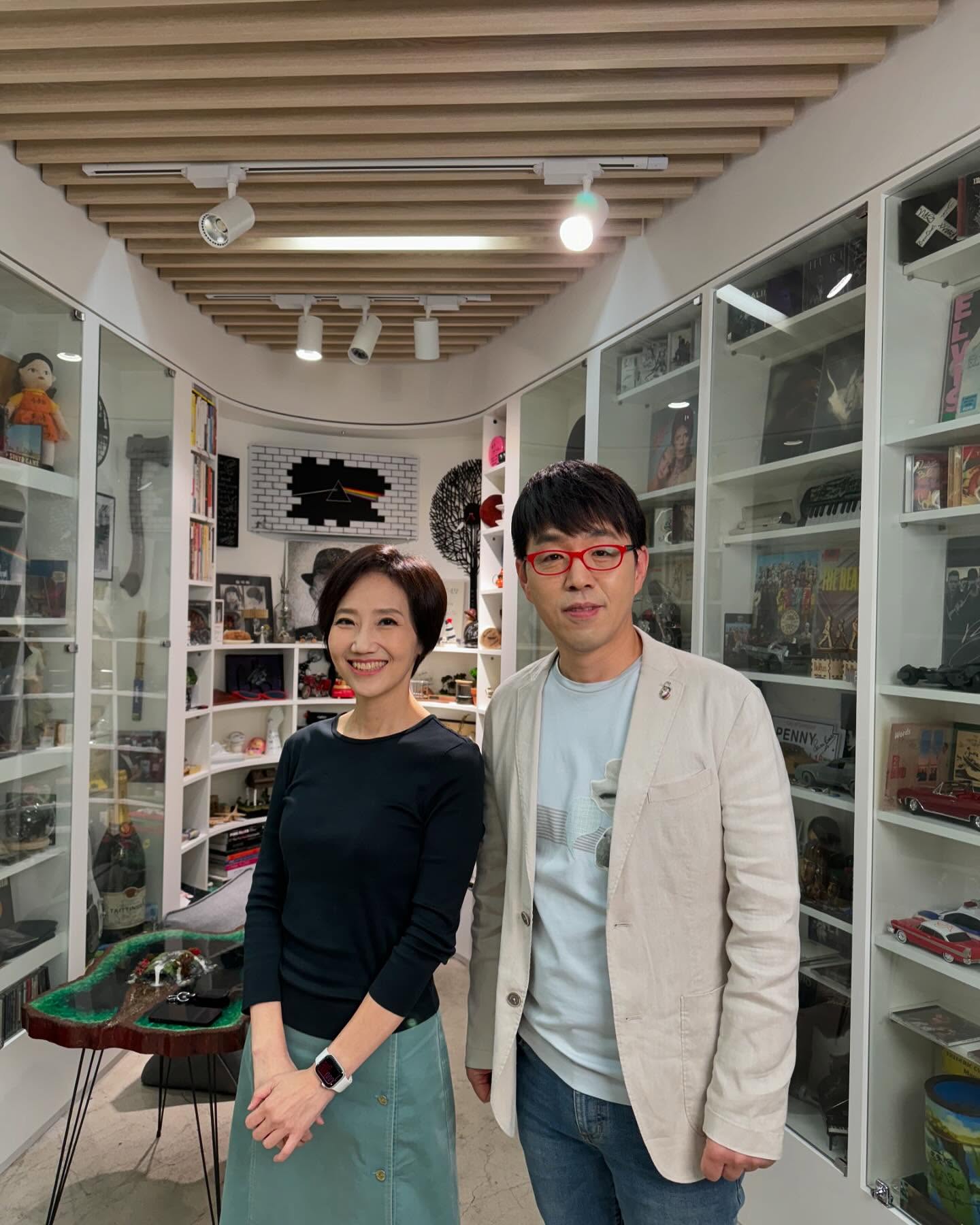 김지윤 대한민국 정치학자, 방송인 주요 경력, 인스타 보기