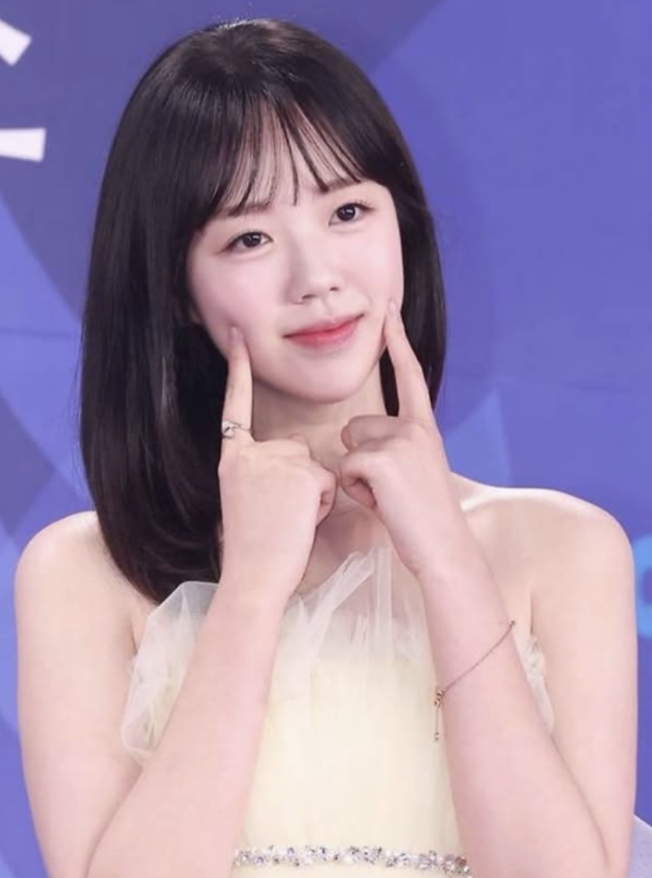 지예은 바타 열애 이후 관심 집중