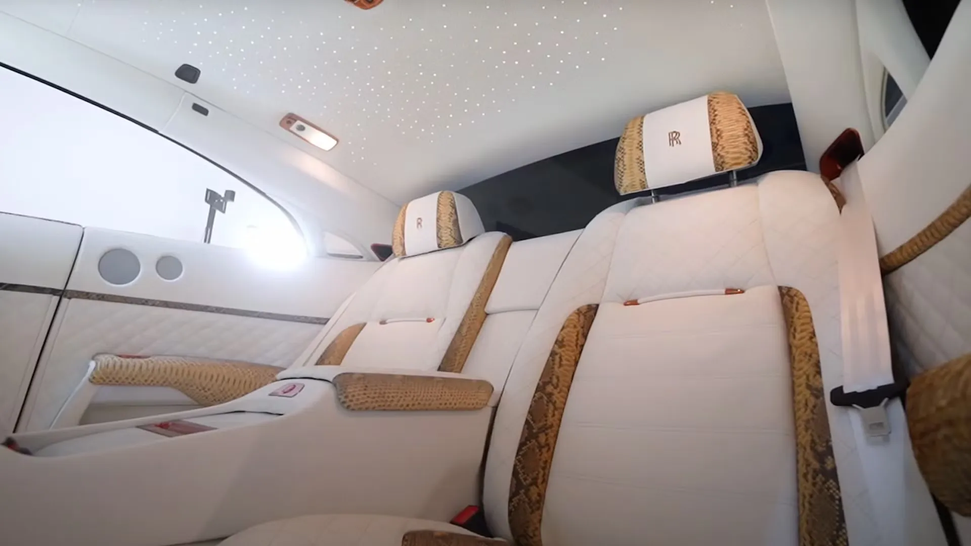 롤스로이스 레이스 아폴로 이미지