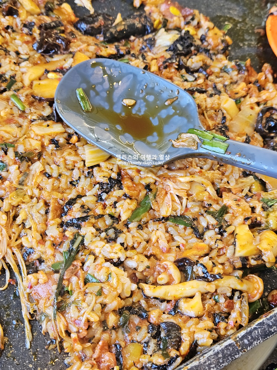 불국사 근처 맛집 호반오리 오리고기 버섯 주물럭 경주 부추가래떡