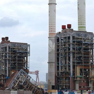 울산화력발전소 보일러 타워 붕괴 수색 ‘경보음으로 중단’ 붕괴 위험 속 실종자 2명