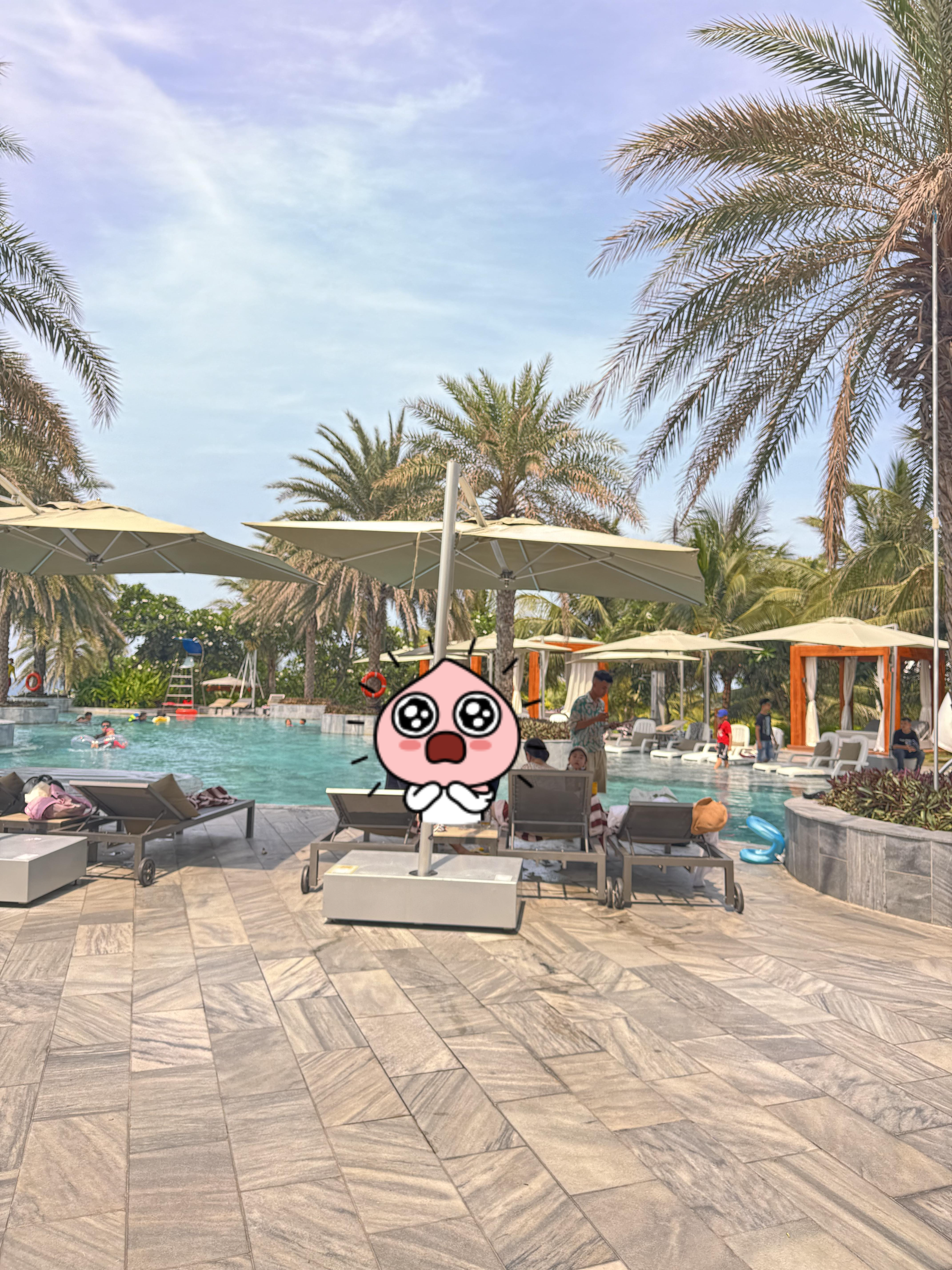 모벤픽 리조트 수영장