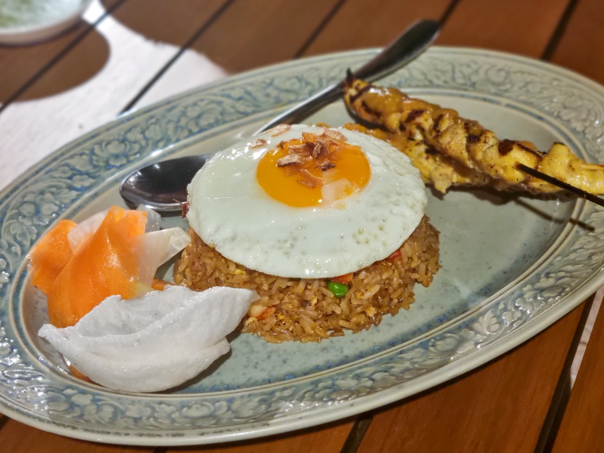 루아 그릴 앤 바 메뉴 중 나시고랭