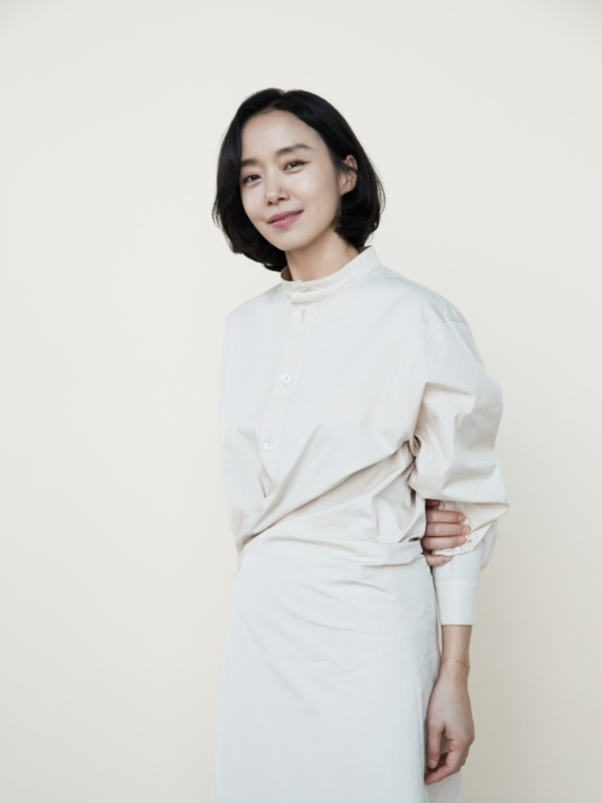 전도연 프로필 화보