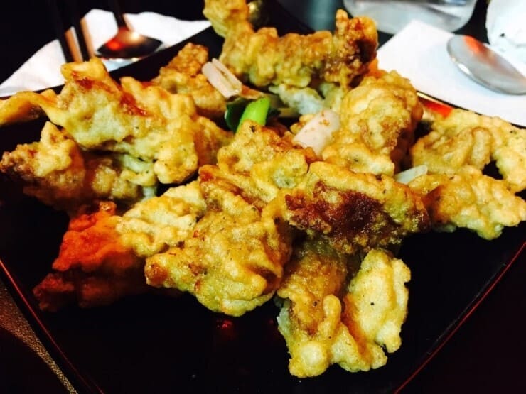 바삭하게-튀겨진-먹음직스러운-탕수육