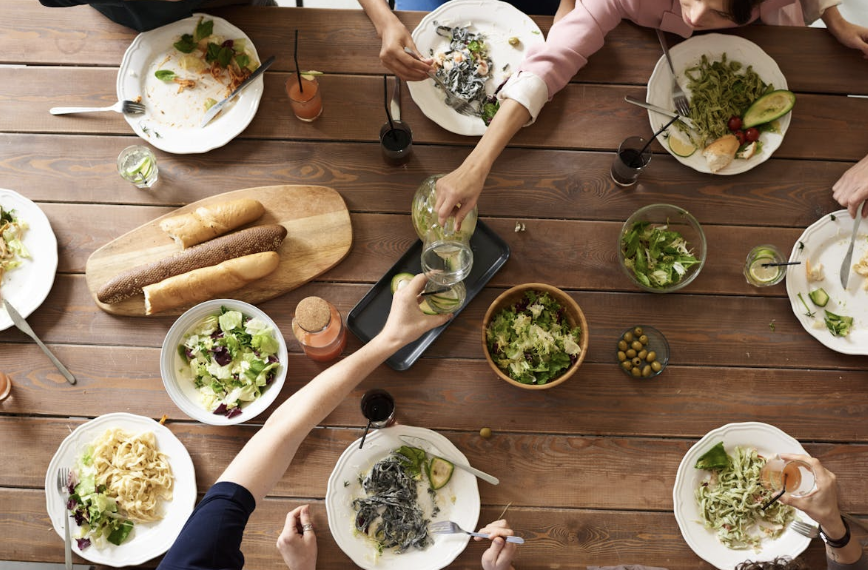 야식 섭취가 건강에 미치는 영향과 장기적인 생활 습관의 변화