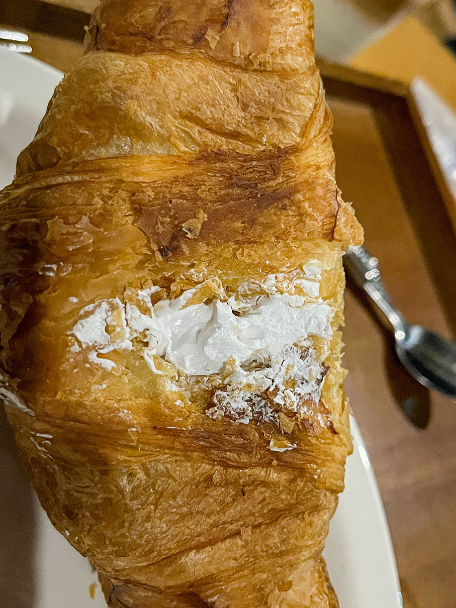 대구 베르겐 에스프레소 바 크림 크루아상