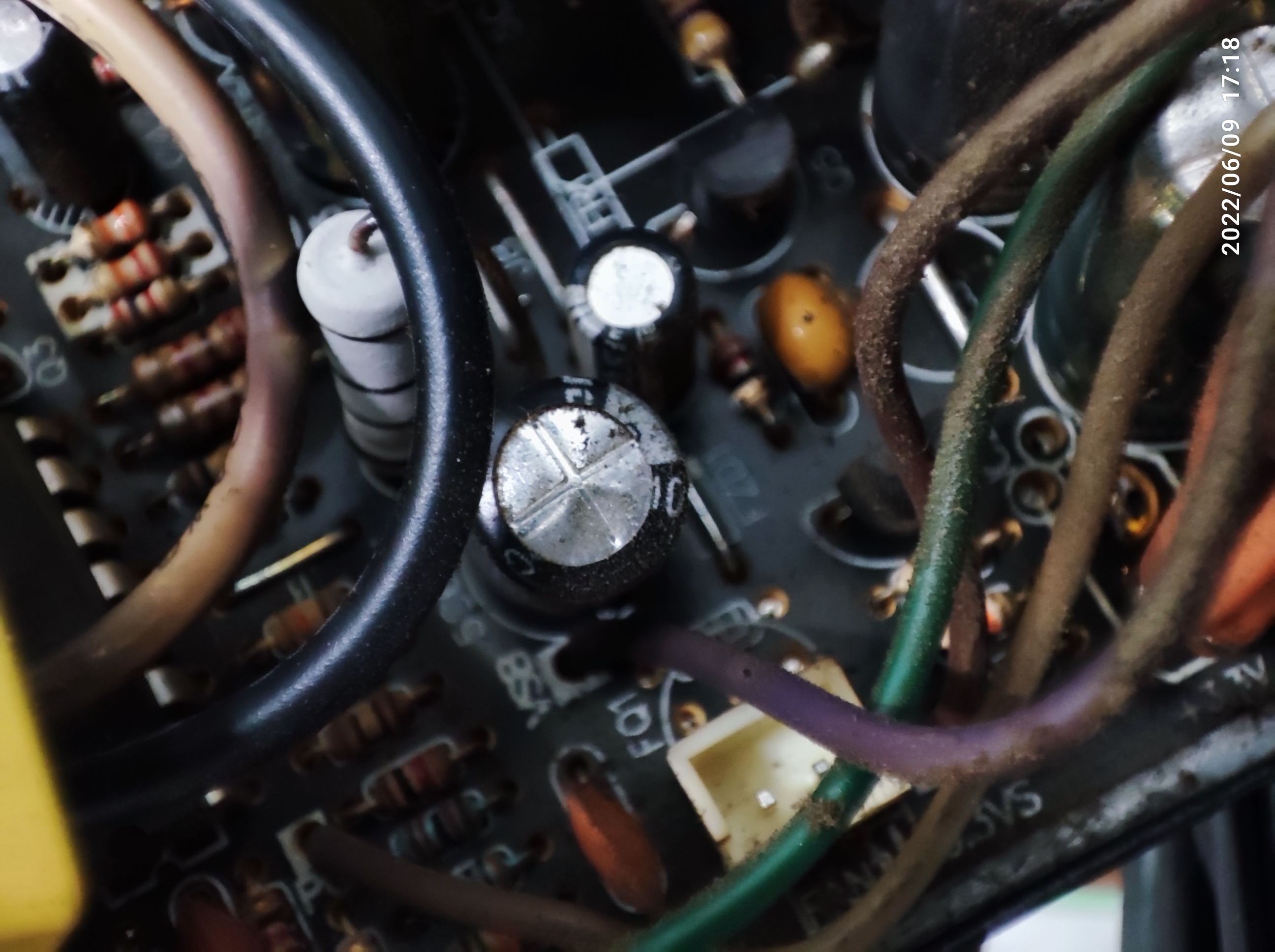 콘덴서 하나도 불량이네요.