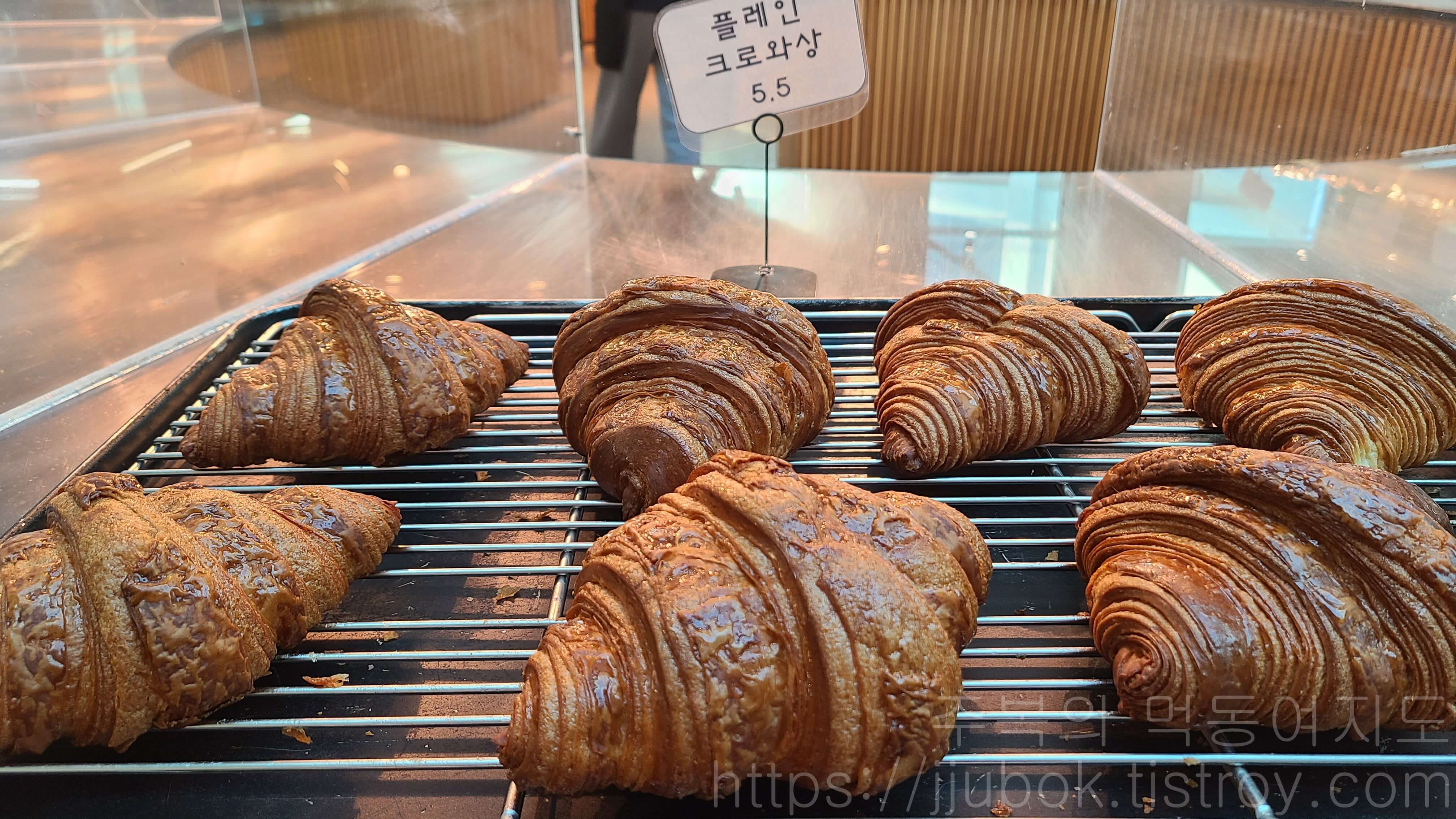 앤드-테라스-AND-TERRACE-파주점-베이커리-메뉴-11