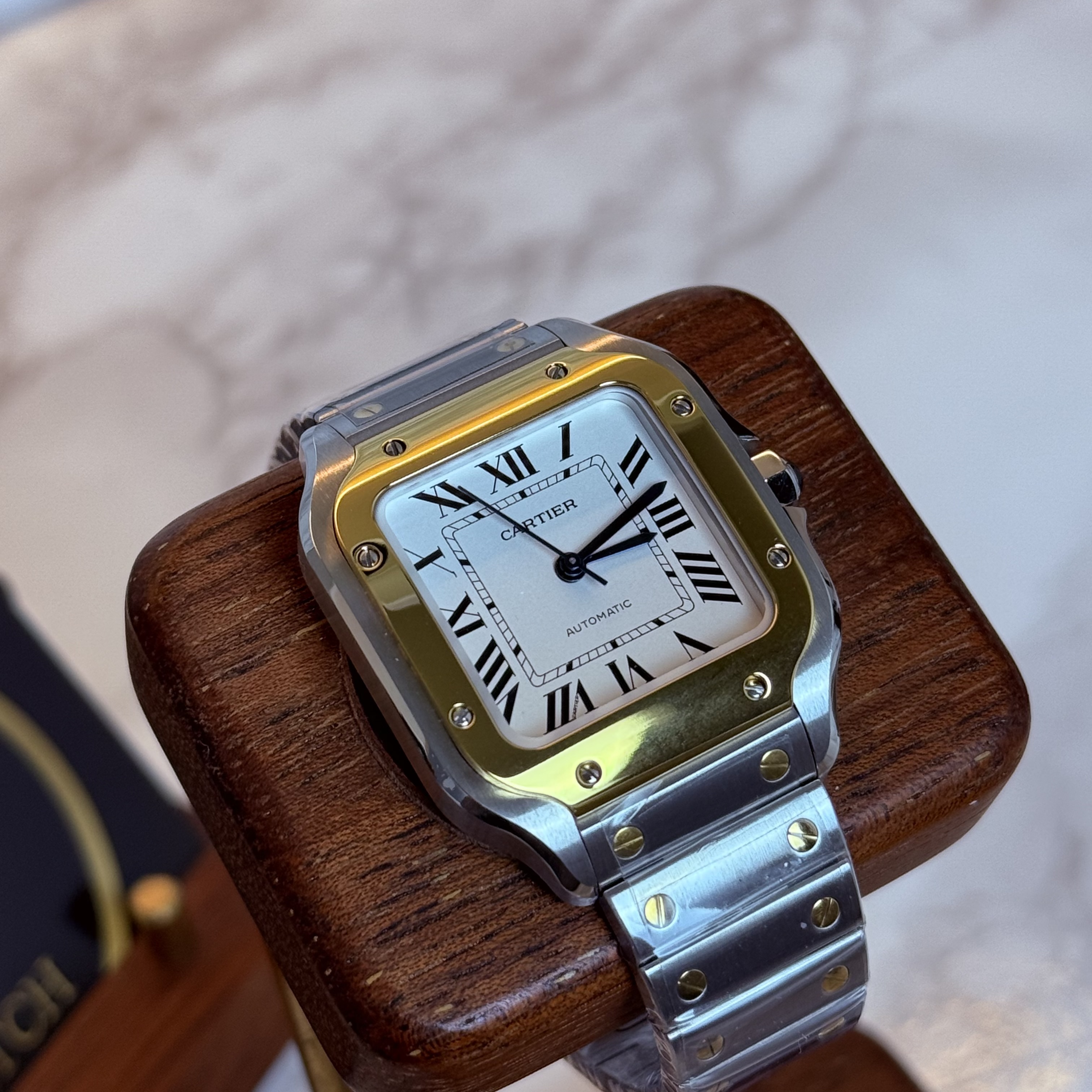 bv공장 까르띠에 산토스 미디엄