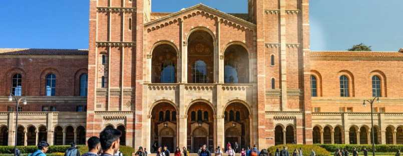 UCLA 대학교 내부전경 사진