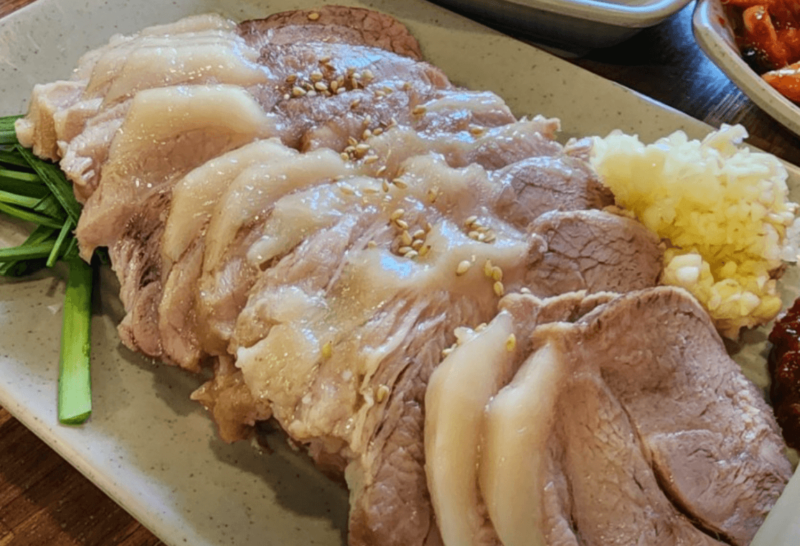 생생정보 보양면요리 요즘뜨는top3 밀면 소꼬리찜 맛집 하동진