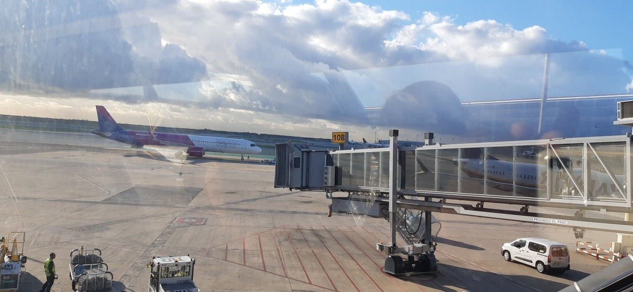 고항 외부 게이트 모습