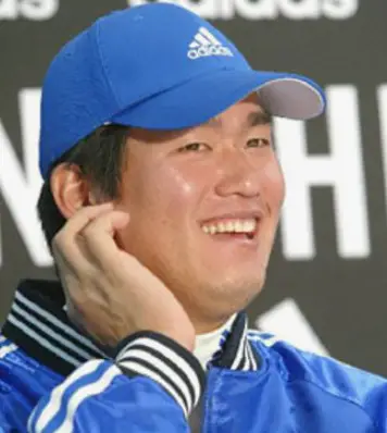 연금-파란유니폼을 입고 웃고있는 최희섭