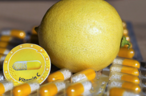 비타민C, 비타민D, 아연, 셀레늄, 오메가-3, 프로바이오틱스 보조제들