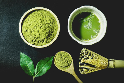 이국적 음료 말차 녹차