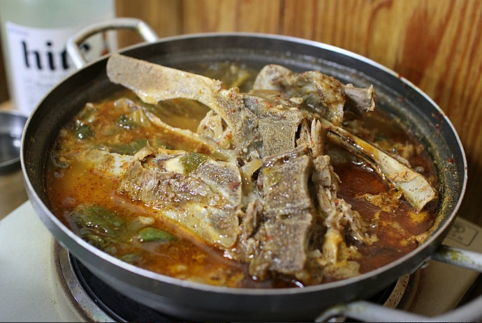 생방송투데이 보쌈감자탕 종로