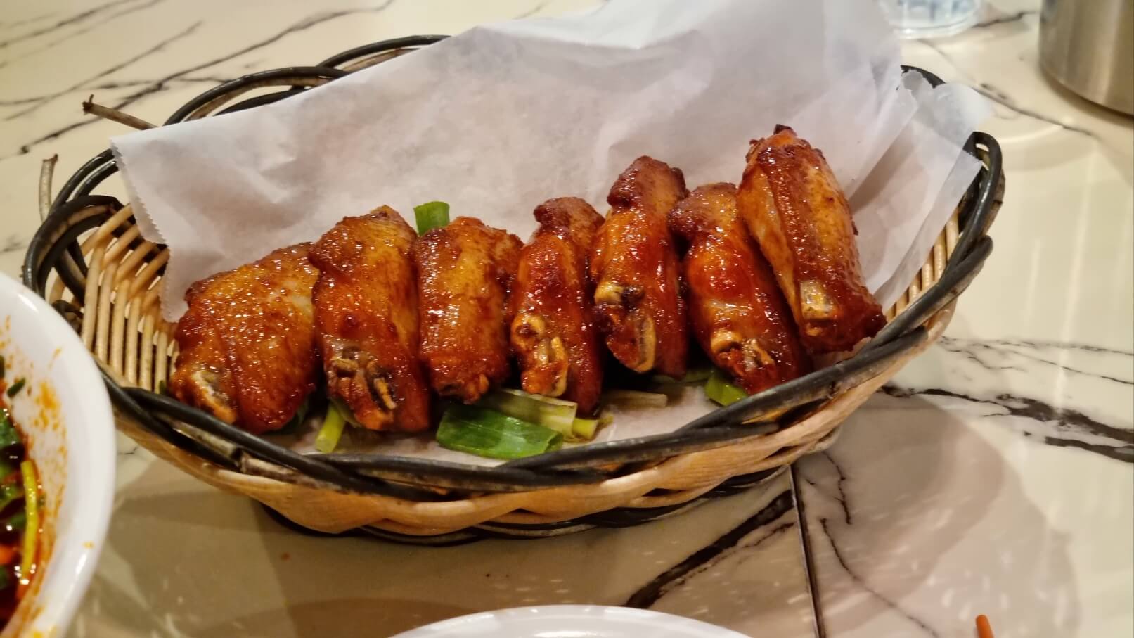 촙촙의-메뉴-버팔로스윙