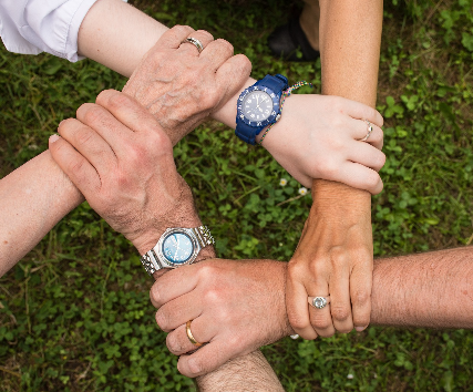 고령층 디지털 소외는 개인의 문제가 아니다