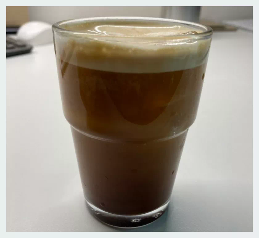 에센자 미니_아메리카노