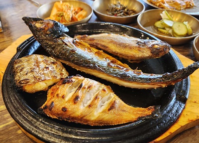 화덕고등어&amp;cafe생선모듬구이