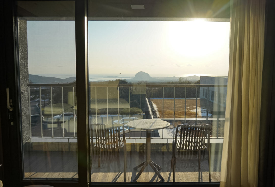 디아넥스 호텔 객실 부위기