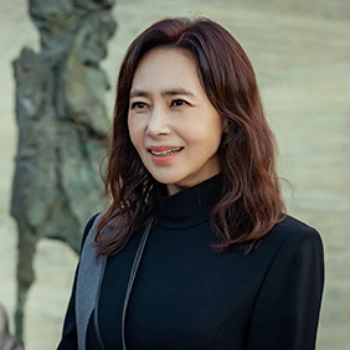 우리집에서 최여사 역을 맡은 김선경