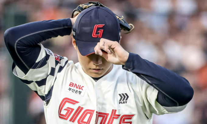 롯데 홍민기 투수, 알고 보면 더 흥미로운 이야기들!