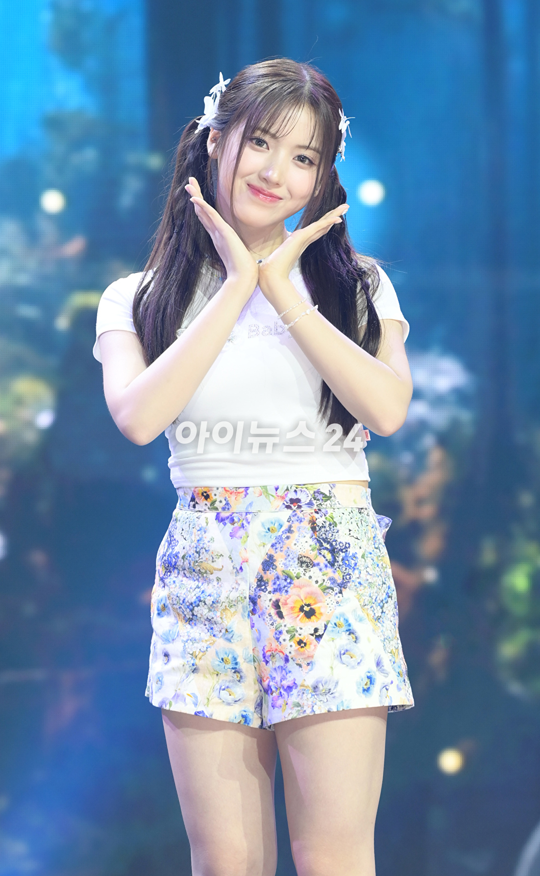 그룹 엔믹스 지우가 11일 오후 서울 용산구 한남동 블루스퀘어에서 열린 엔믹스(NMIXX) 세 번째 싱글 앨범 '어 미드서머 엔믹스 드림'(A Midsummer NMIXX's Dream) 발매 기념 쇼케이스에 참석하고 있다. [사진=정소희 기자]