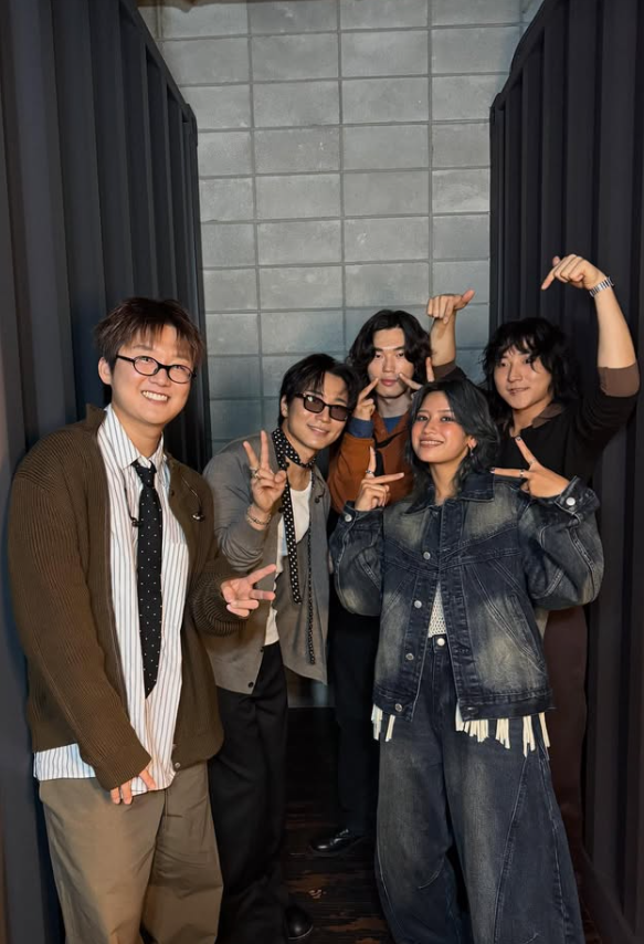 레이나(Leina) Moment