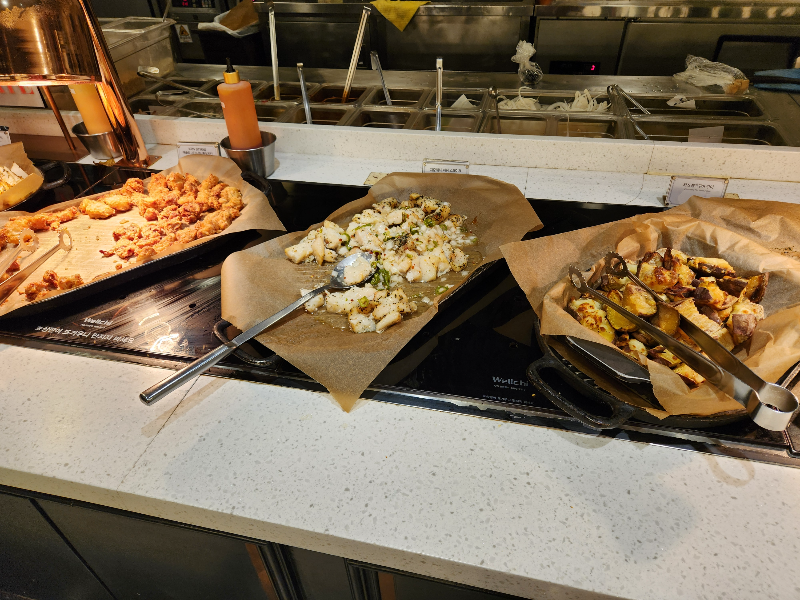 서울대 에그옐로우 애슐리퀸즈