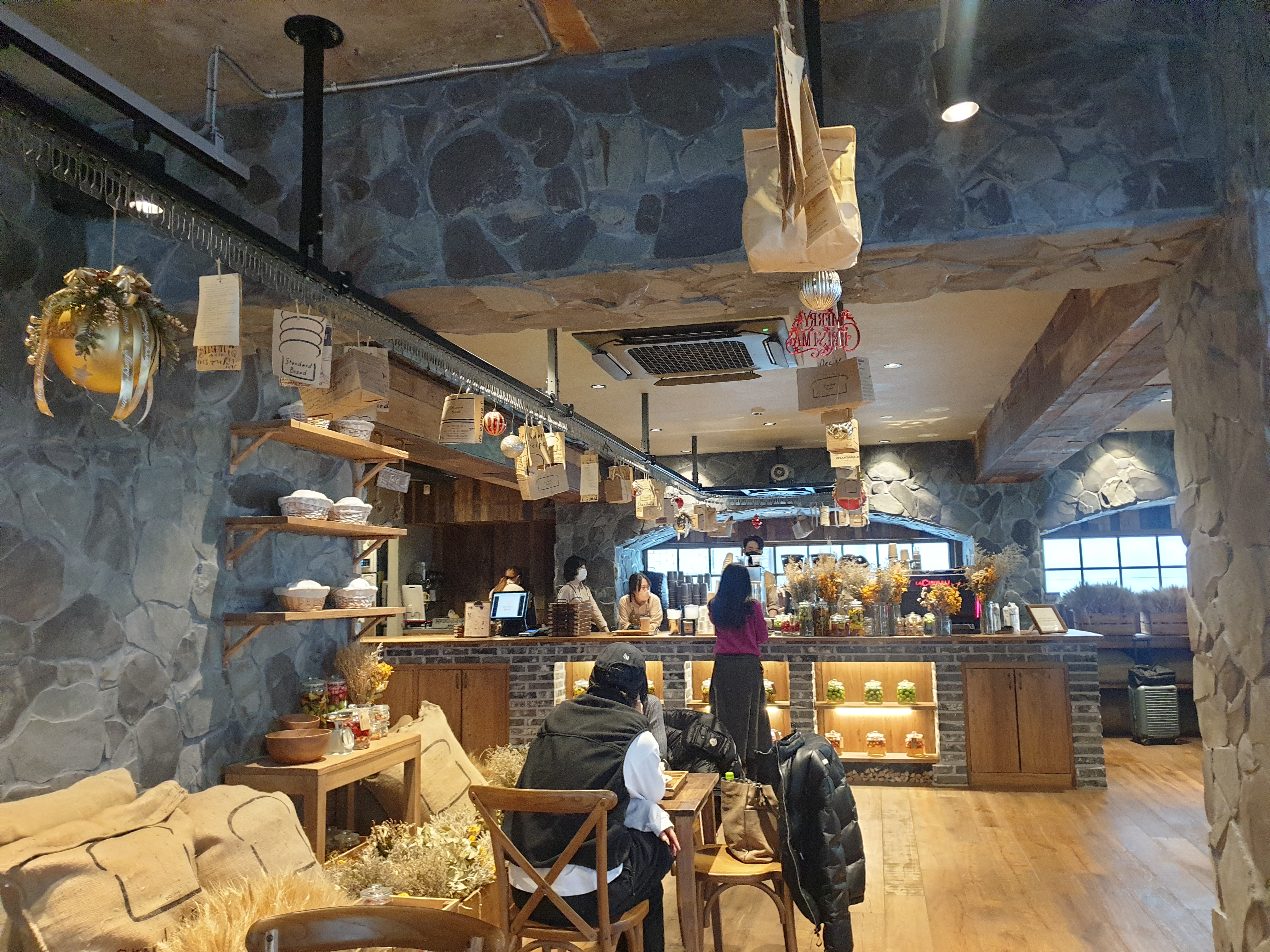 카페 내부