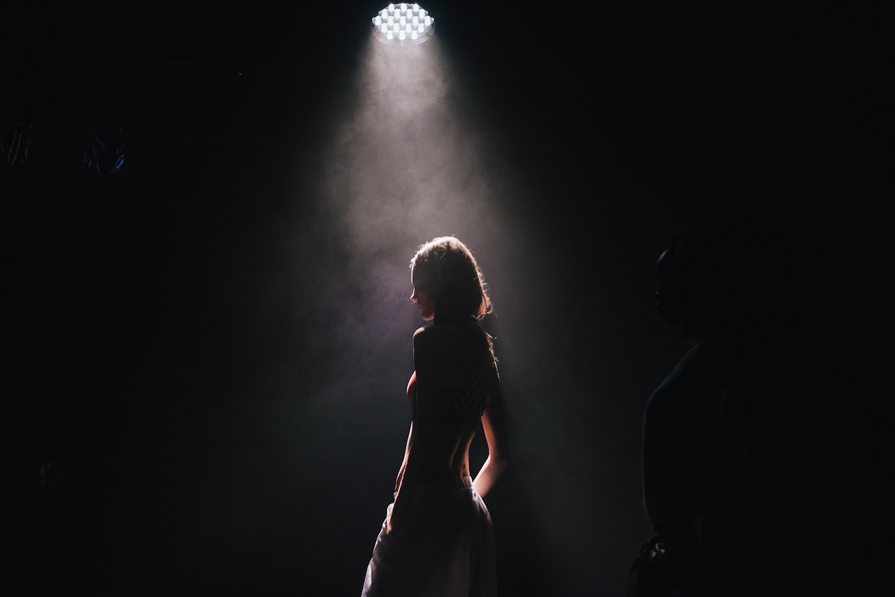 music competition stage spotlight 솬랸 사진
