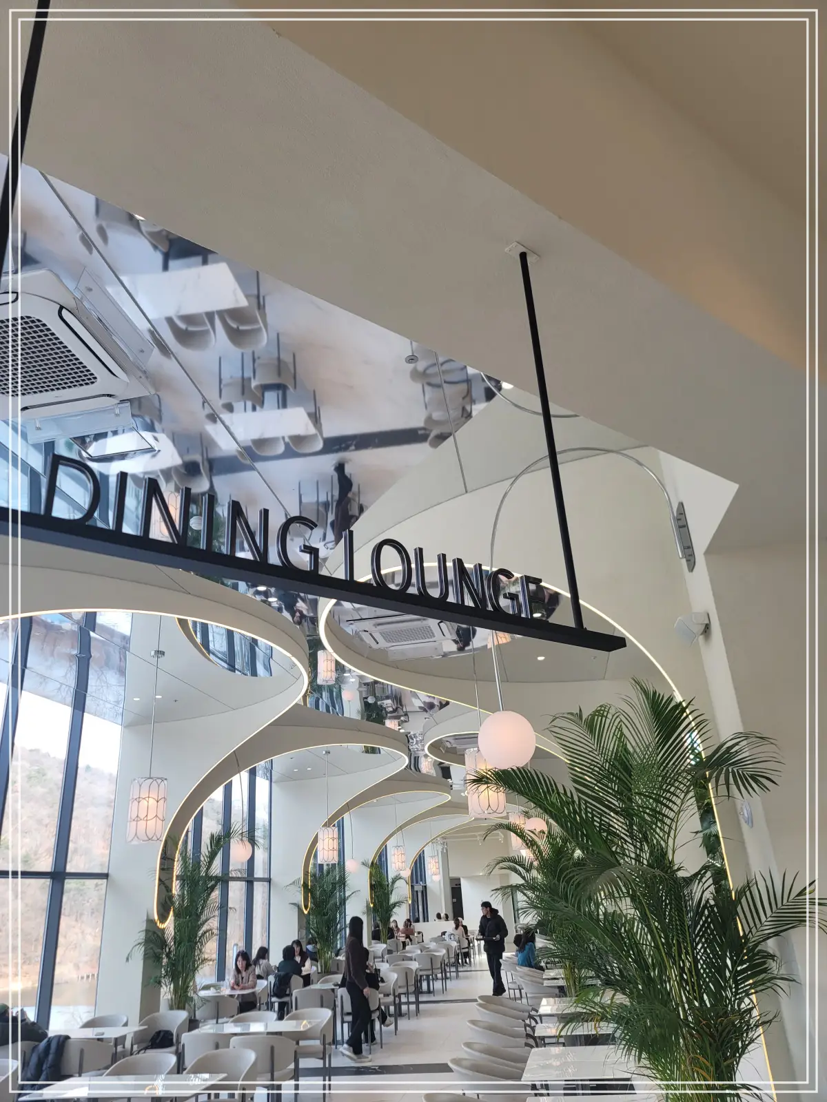 후탄-1층-다이닝-라운지