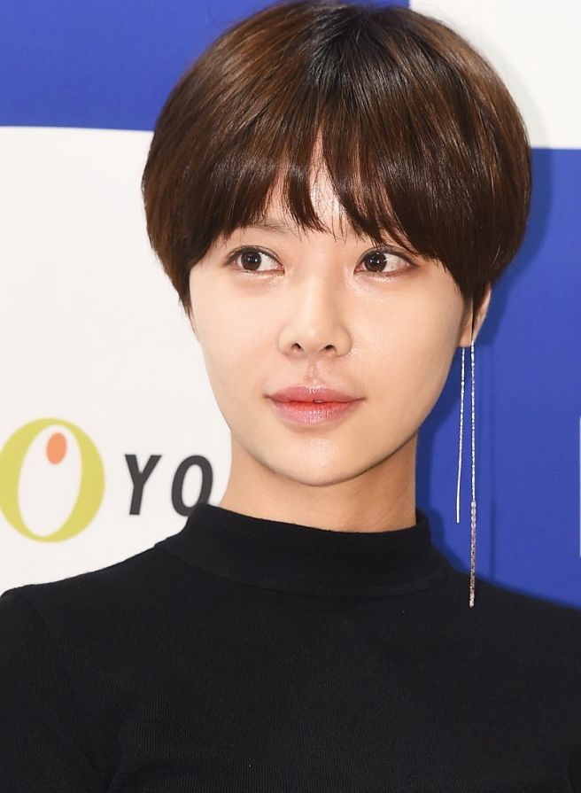 황정음
