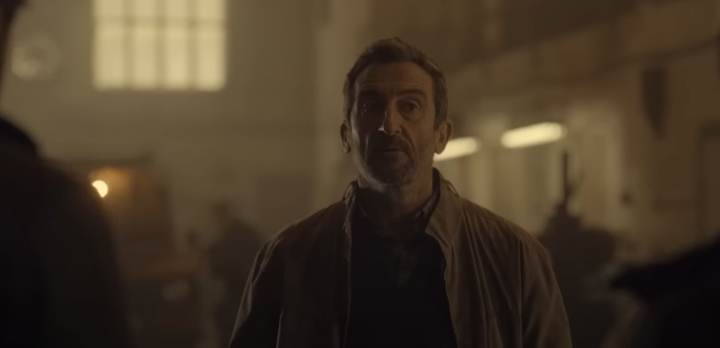 납치된소녀의양아버지