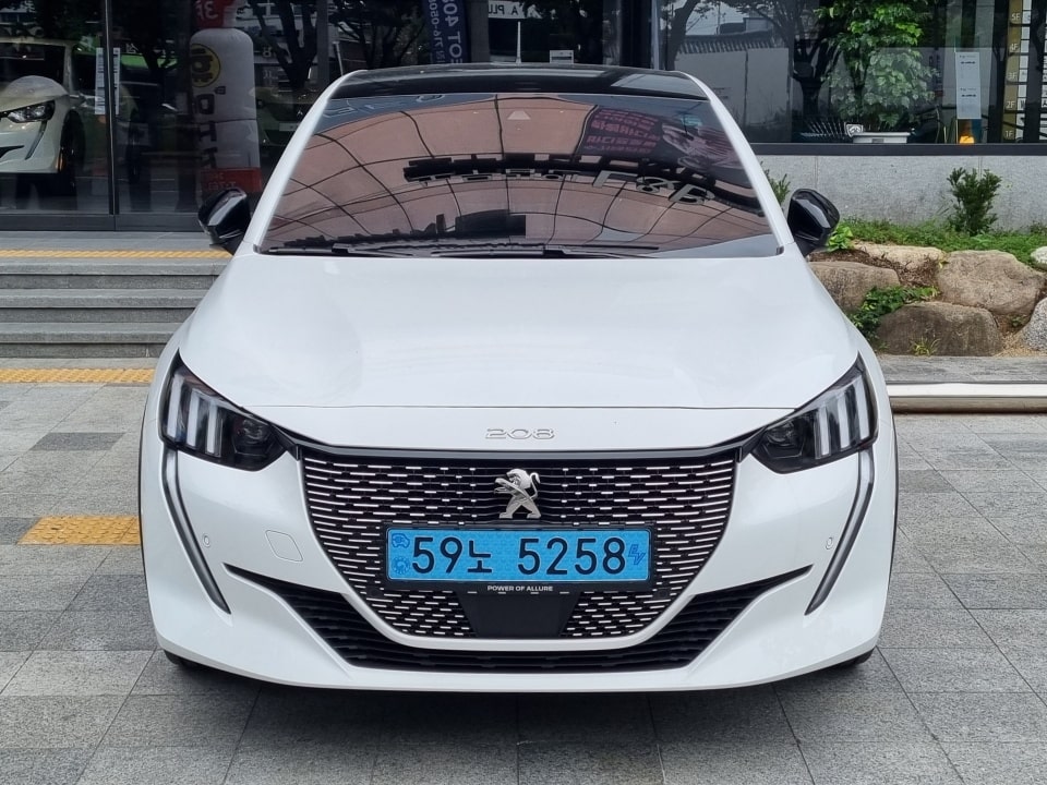 e-208 GT 앞모습입니다.