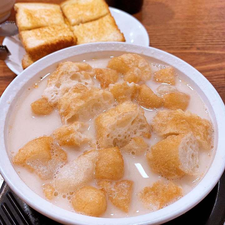 놀면뭐하니 국내산 유재석 전국 간식 자랑 40년 전통 찹쌀 도넛 콩국 대구 맛집 추천 방송정보