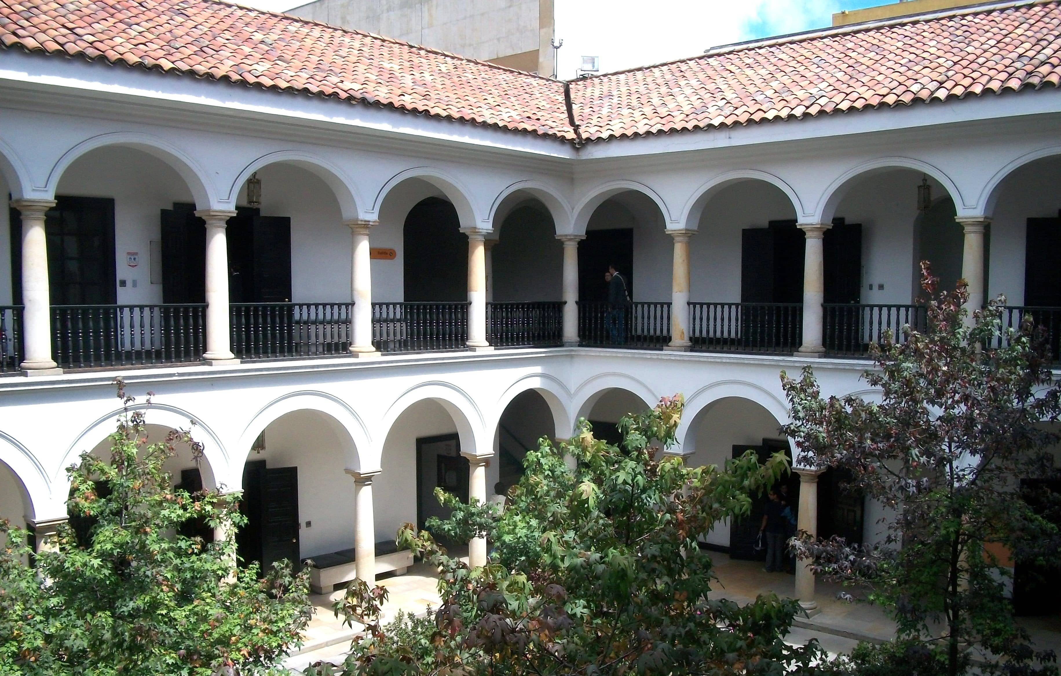 "콜롬비아 보고타 보테로 미술관 &ndash; 풍만한 조형미의 세계"