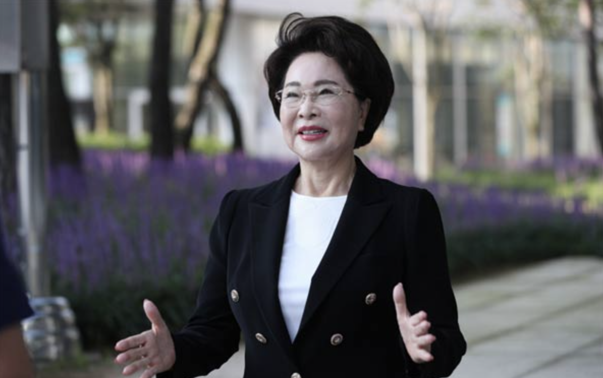 이길여 동안 미모