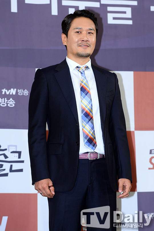 JK 김동욱 프로필