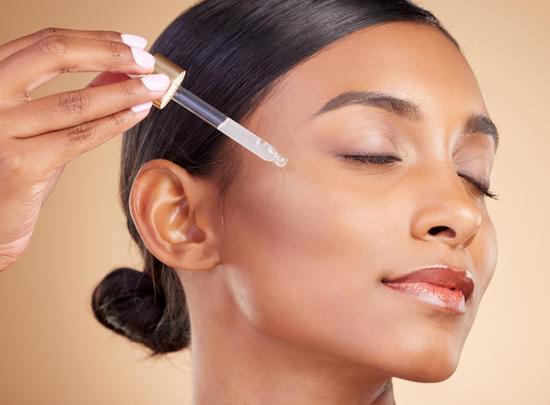 레티놀(Retinol): 주름 개선 &amp; 여드름 치료 효과