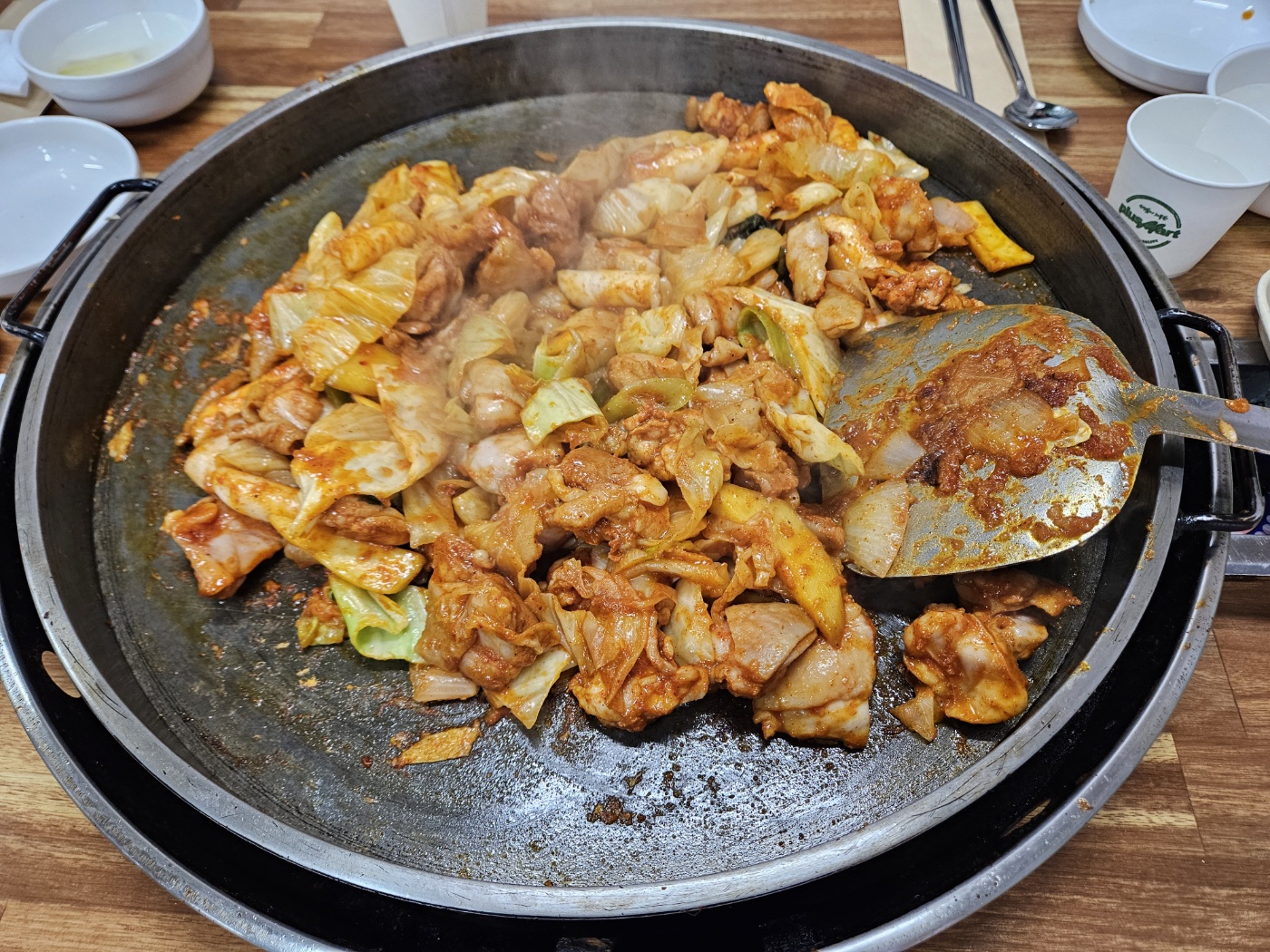 강원도 춘천 맛집 함가네 닭갈비 우미 닭갈비