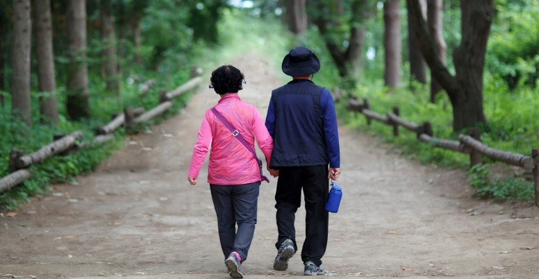 부모님 건강 지키기 팁