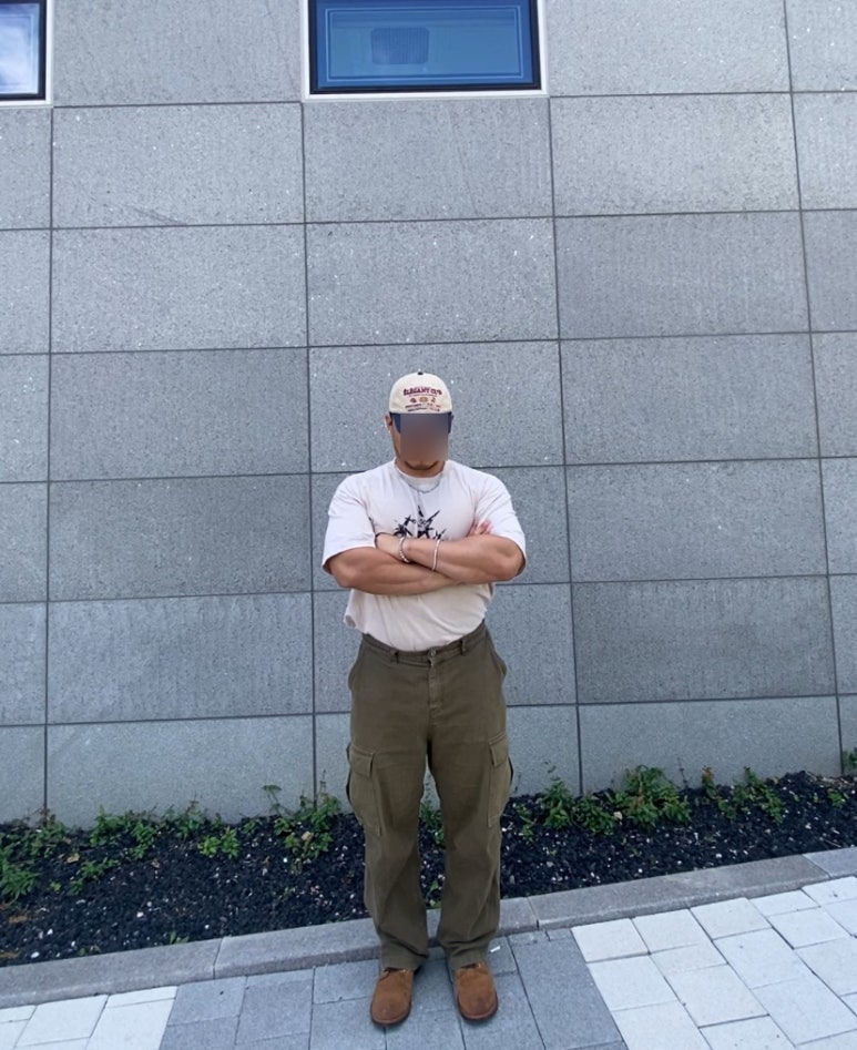 데일리룩('26. 9. 5.)곤니치와봉쥬르 빈티지 워싱투톤 볼캡, 스탠다드에러 피그먼트 티셔츠, 프리즘웍스 카고팬츠, 레드윙 아이언레인저 스웨이드 8083 호손 뮬스키너, 케이엔드