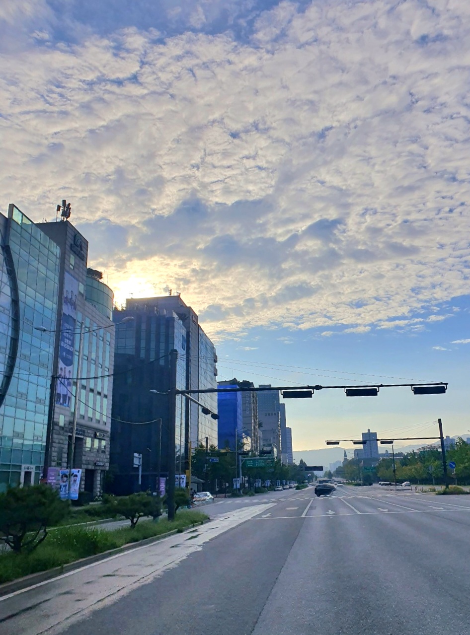 아침-일찍-나갔어요.