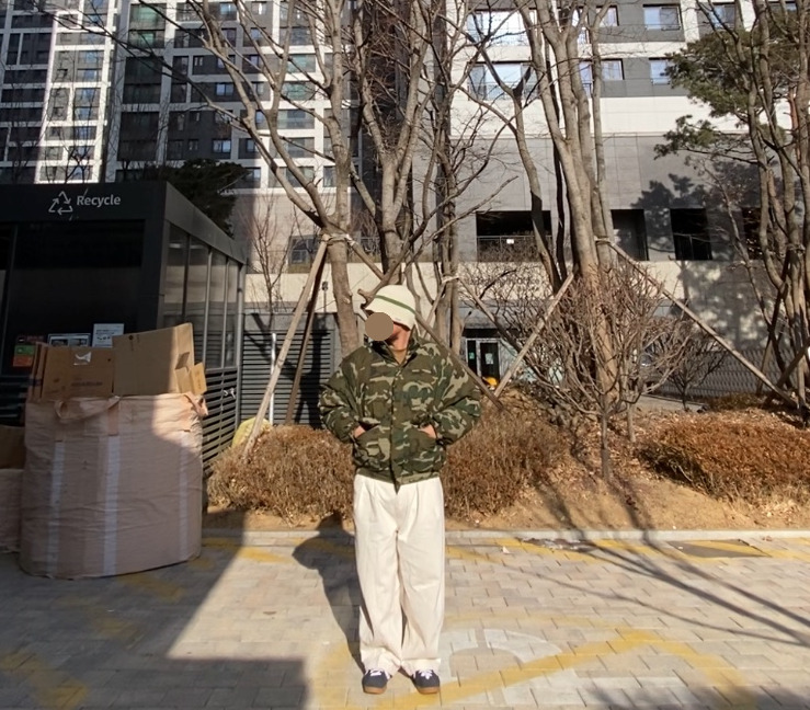 데일리룩('26.1.25.)티엔피 울니트 버킷햇 벙거지, 파르티멘토 카모패딩 카모점퍼 밀리터리패딩, 무신사스탠다드 와이드 벌룬 팬츠, 컨버스 올스타 클래식 트레이너 옥스 스웨이드