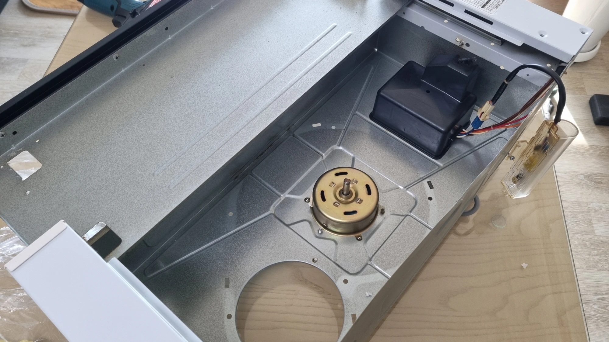 가스렌지 후드 날개 기름때 청소 모습